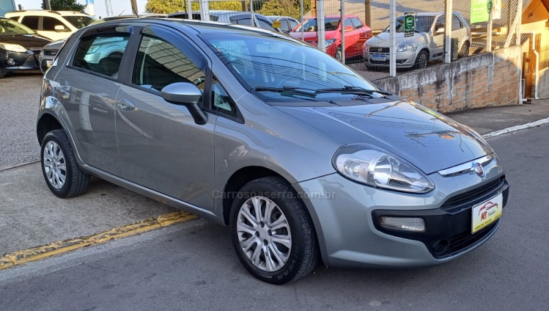 PUNTO 1.4 ATTRACTIVE 8V FLEX 4P MANUAL