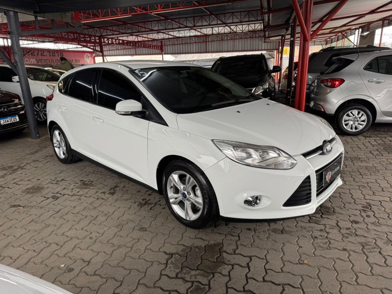 FOCUS 1.6 SE 16V FLEX 4P AUTOMÁTICO - 2015 - CAXIAS DO SUL