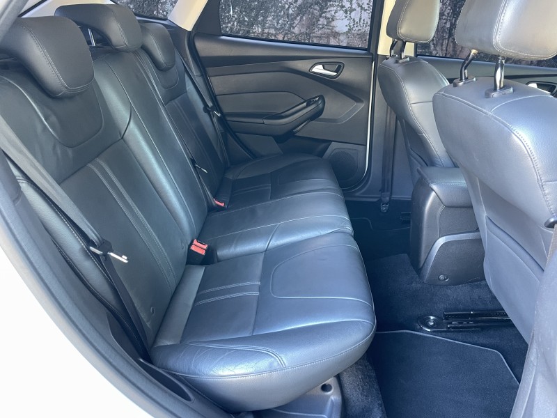 FOCUS 1.6 SE 16V FLEX 4P AUTOMÁTICO - 2015 - CAXIAS DO SUL