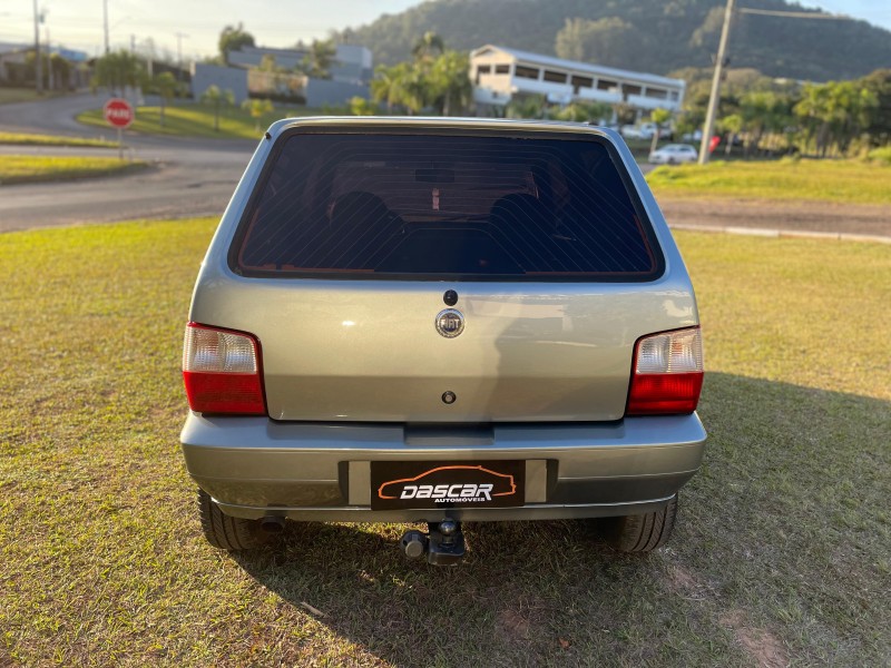 UNO 1.0 MPI MILLE FIRE ECONOMY 8V FLEX 2P MANUAL - 2006 - BOM PRINCíPIO