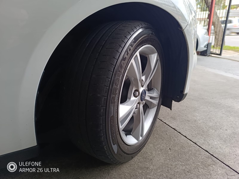 FOCUS 1.6 S HATCH 16V FLEX 4P AUTOMÁTICO - 2014 - CAXIAS DO SUL