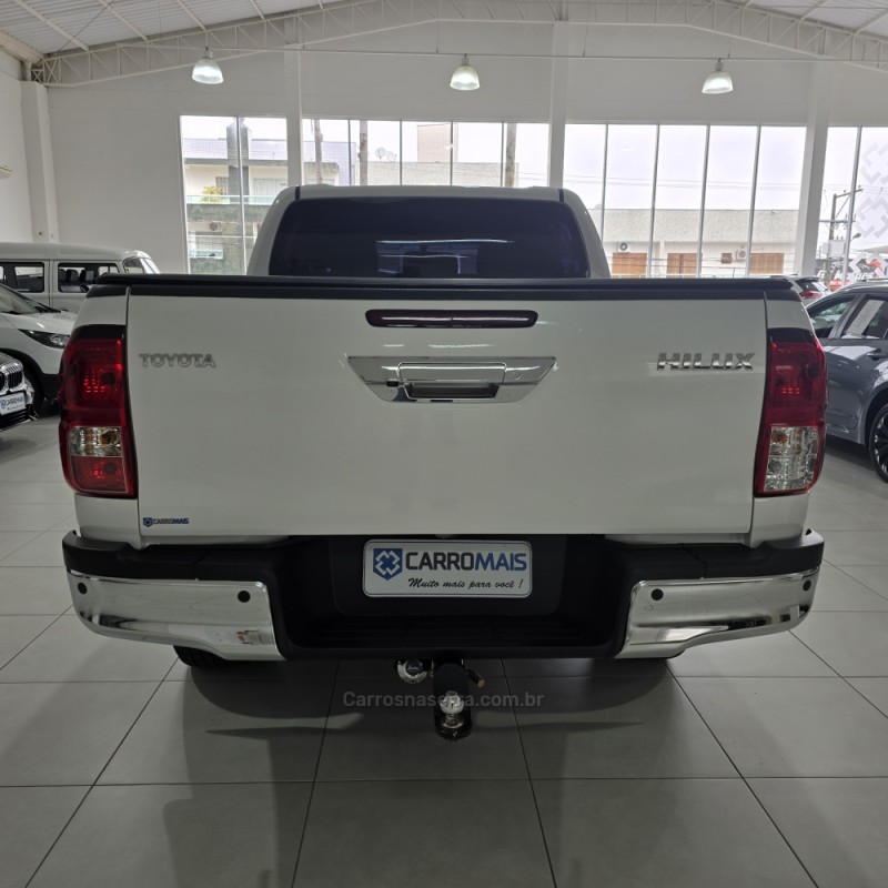 HILUX 2.8 SR 4X4 CD 16V DIESEL 4P AUTOMÁTICO - 2024 - SANTA CRUZ DO SUL