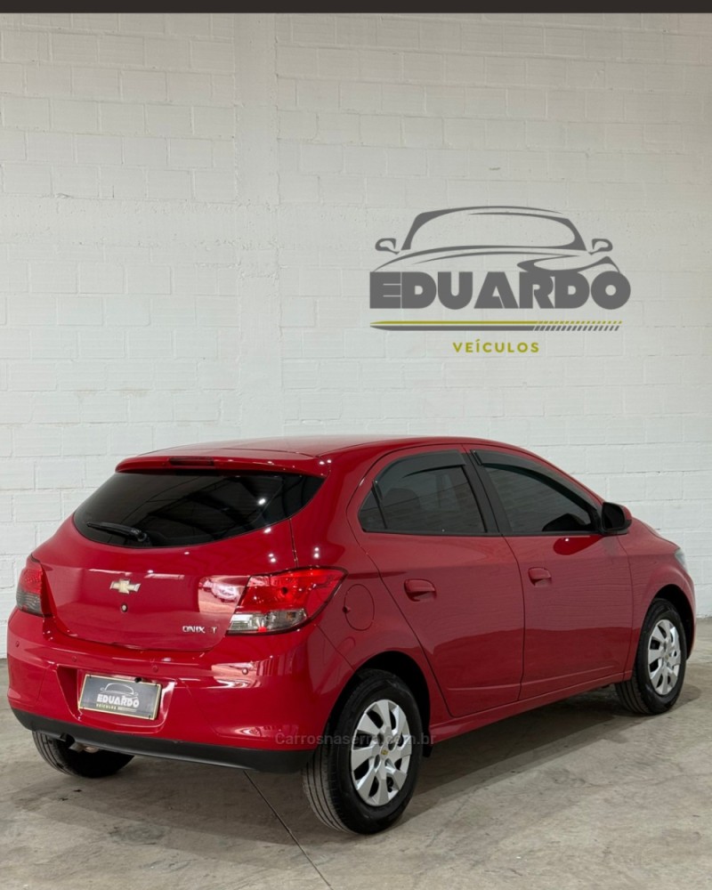 ONIX 1.0 MPFI LT 8V FLEX 4P MANUAL - 2014 - ARROIO DO MEIO