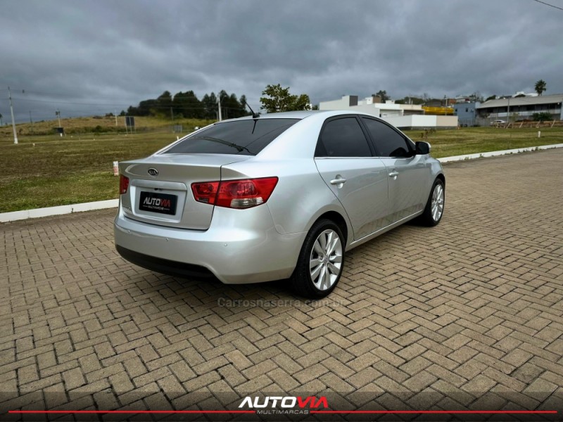 CERATO 1.6 EX3 SEDAN 16V GASOLINA 4P AUTOMÁTICO - 2012 - SAPIRANGA