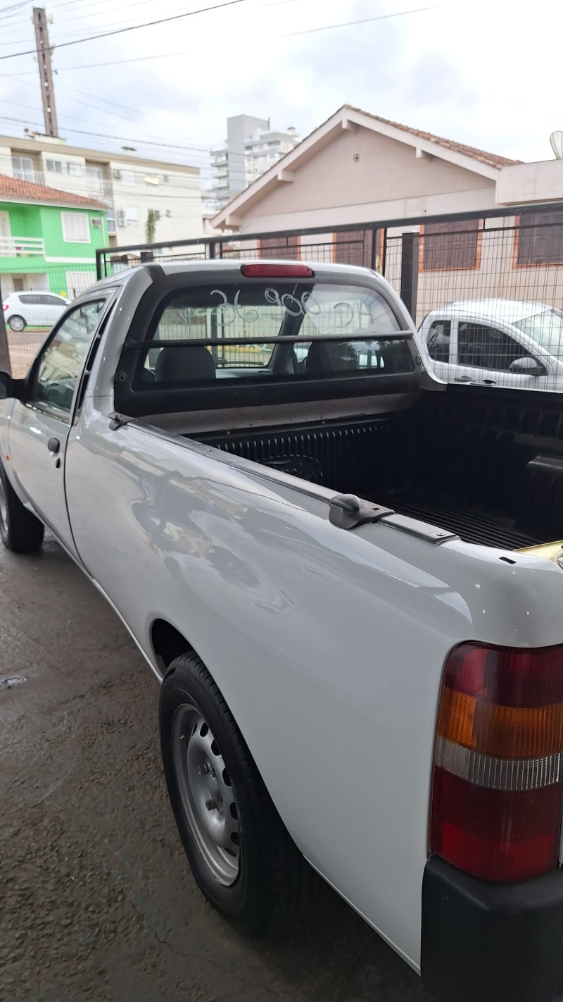 COURIER 1.6 L 8V FLEX MANUAL - 2010 - ESTRELA