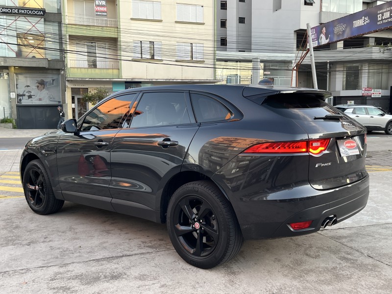 F-PACE 2.0 DIESEL PRESTIGE 180CV 4P AUTOMÁTICO - 2017 - CAXIAS DO SUL