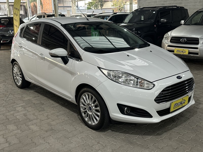 FIESTA 1.6 TITANIUM HATCH 16V FLEX 4P AUTOMÁTICO - 2017 - CAXIAS DO SUL