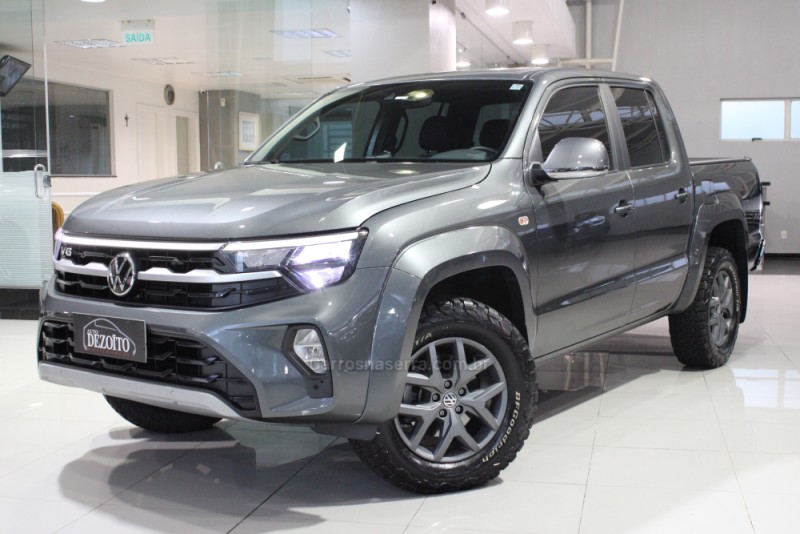 AMAROK 3.0 V6 TDI HIGHLINE CD DIESEL 4MOTION AUTOMÁTICO