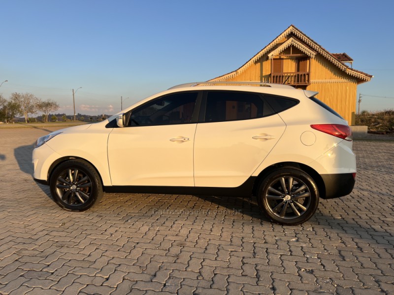 IX35 2.0 MPFI GLS 4X2 16V GASOLINA 4P AUTOMÁTICO - 2015 - ANTôNIO PRADO