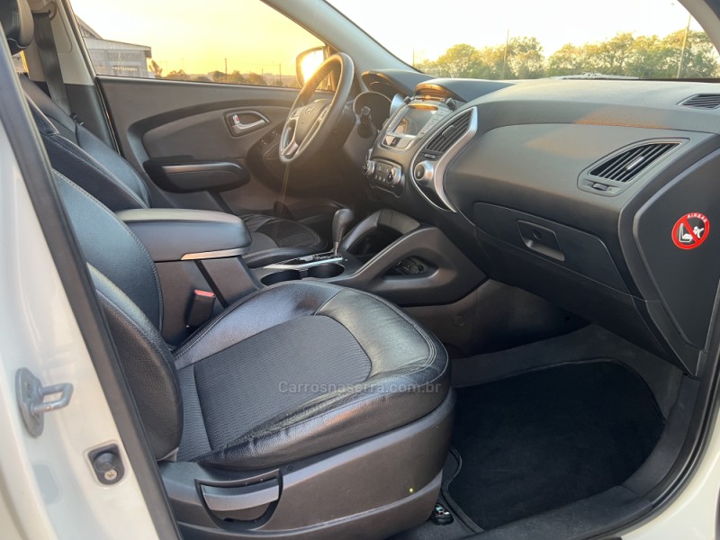 IX35 2.0 MPFI GLS 4X2 16V GASOLINA 4P AUTOMÁTICO - 2015 - ANTôNIO PRADO