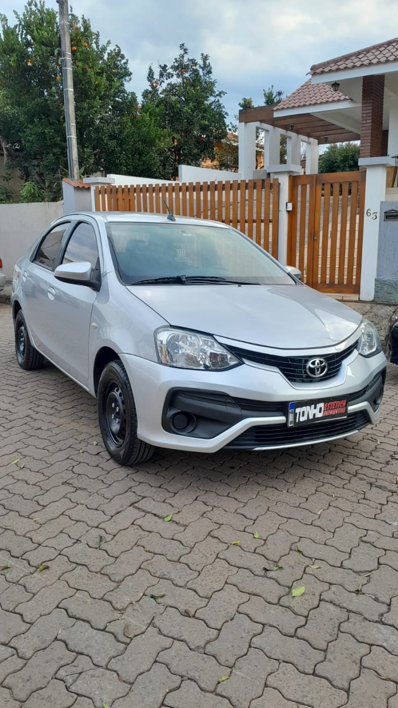 ETIOS 1.5 XS 16V FLEX 4P MANUAL - 2018 - ESTRELA