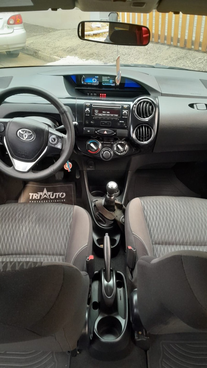 ETIOS 1.5 XS 16V FLEX 4P MANUAL - 2018 - ESTRELA