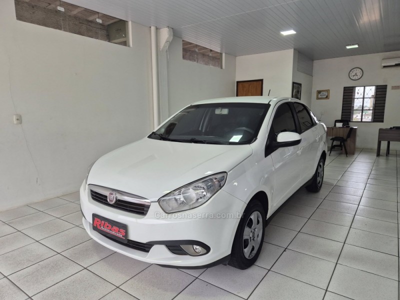 grand siena 1.4 mpi attractive 8v flex 4p manual 2013 nao me toque