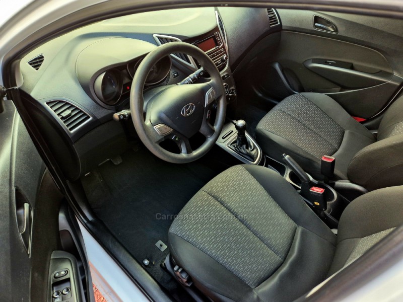 HB20 1.0 UNIQUE 12V FLEX 4P MANUAL - 2019 - FARROUPILHA