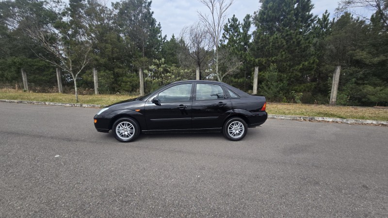 FOCUS 2.0 FC 16V GASOLINA 4P MANUAL - 2003 - BENTO GONçALVES