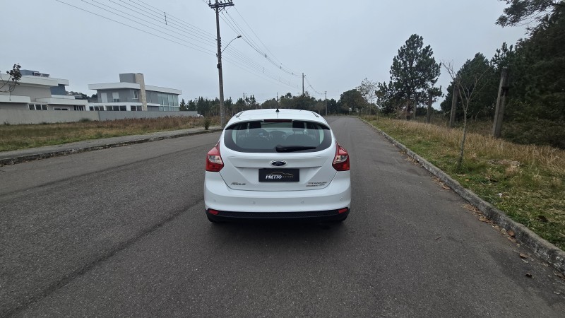 FOCUS 2.0 TITANIUM PLUS 16V FLEX 4P AUTOMÁTICO - 2015 - BENTO GONçALVES