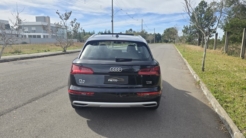 Q5 2.0 TFSI AMBITION S TRONIC 16V GASOLINA 4P AUTOMÁTICO - 2018 - BENTO GONçALVES