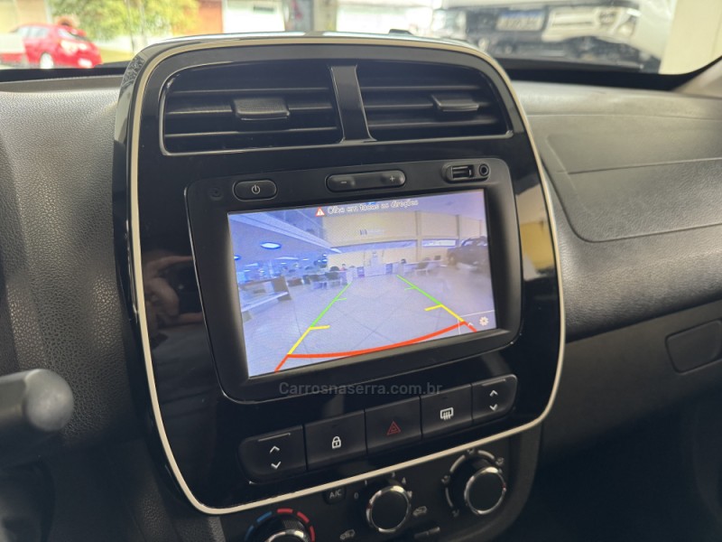 KWID 1.0 12V SCE FLEX INTENSE MANUAL - 2019 - FLORES DA CUNHA