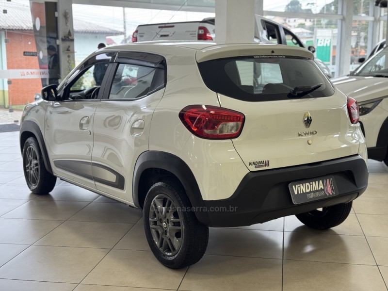 KWID 1.0 12V SCE FLEX INTENSE MANUAL - 2019 - FLORES DA CUNHA