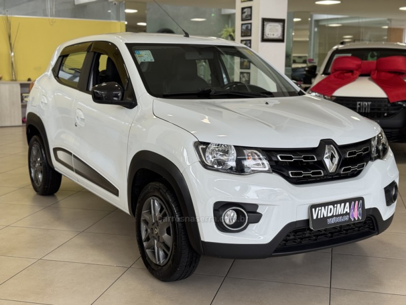 KWID 1.0 12V SCE FLEX INTENSE MANUAL - 2019 - FLORES DA CUNHA