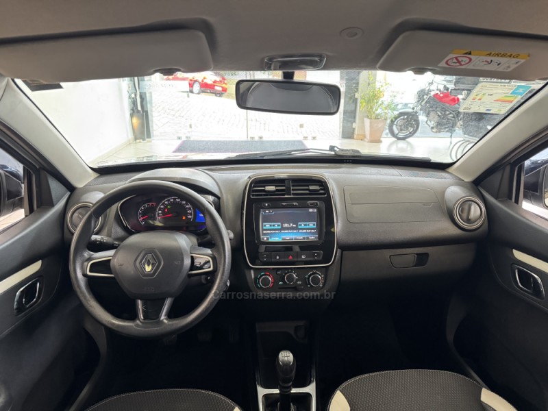 KWID 1.0 12V SCE FLEX INTENSE MANUAL - 2019 - FLORES DA CUNHA