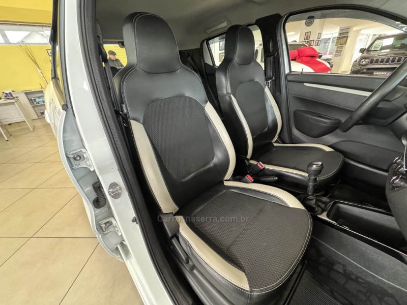 KWID 1.0 12V SCE FLEX INTENSE MANUAL - 2019 - FLORES DA CUNHA