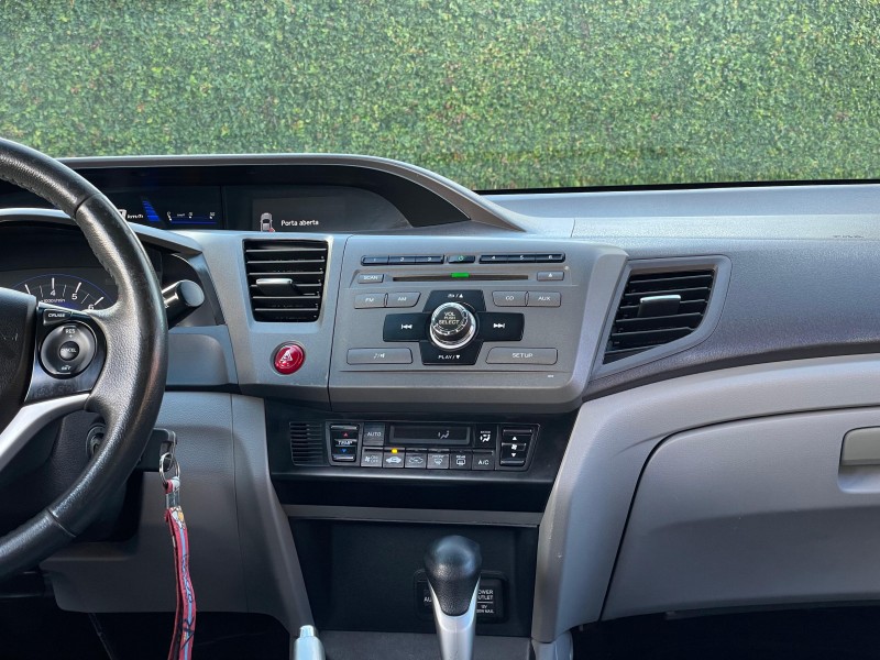 CIVIC 1.8 LXL 16V FLEX 4P AUTOMÁTICO - 2013 - FARROUPILHA