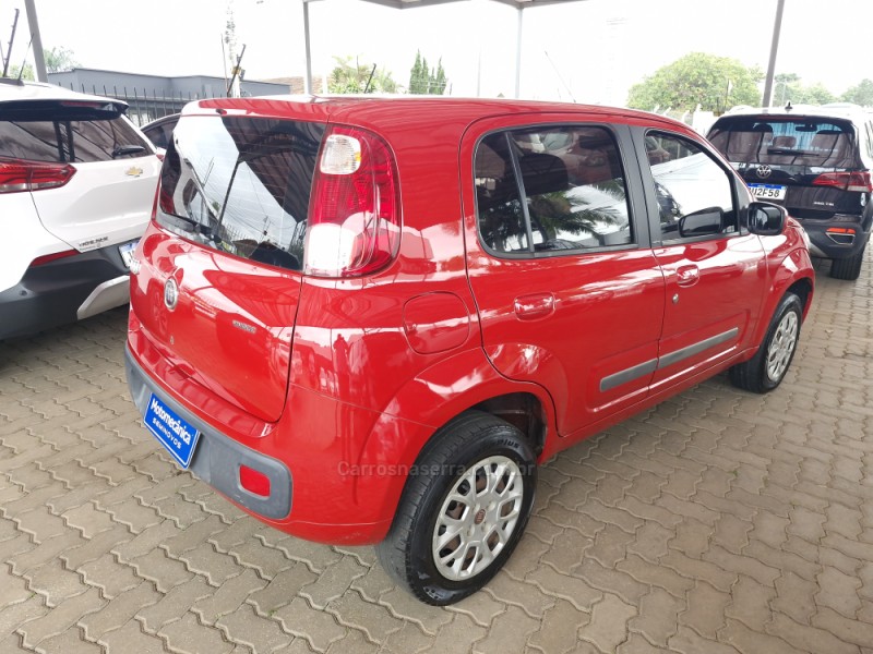 UNO 1.0 VIVACE 8V FLEX 4P MANUAL - 2013 - LAJEADO