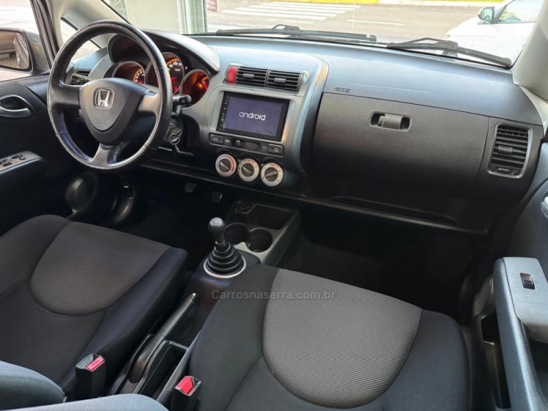 FIT 1.5 EX 16V GASOLINA 4P MANUAL - 2008 - SãO LEOPOLDO
