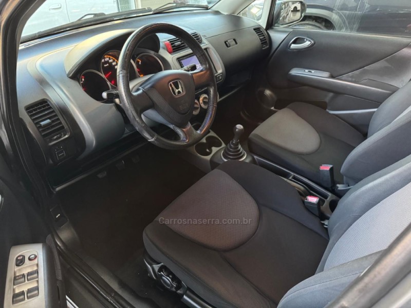 FIT 1.5 EX 16V GASOLINA 4P MANUAL - 2008 - SãO LEOPOLDO