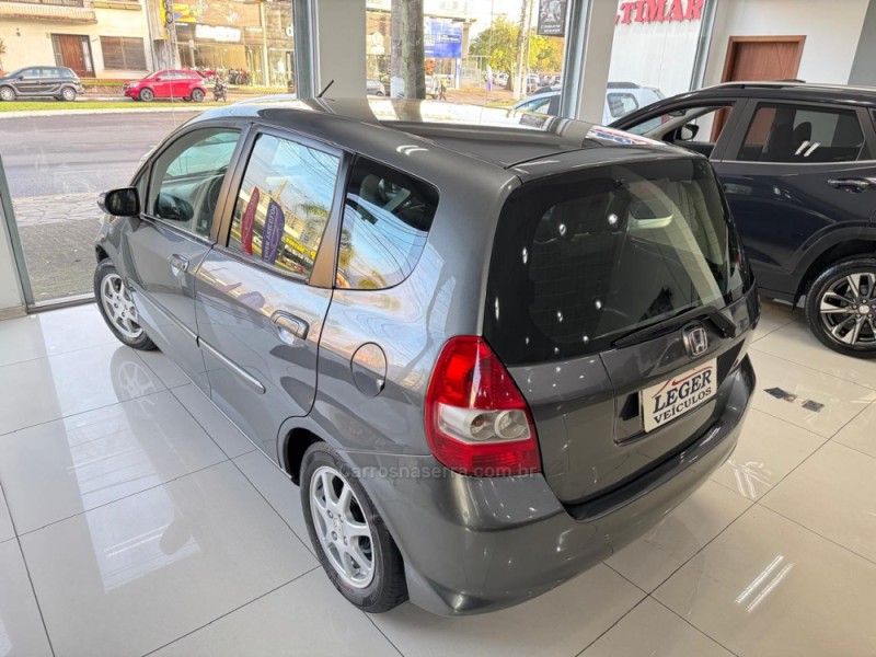 FIT 1.5 EX 16V GASOLINA 4P MANUAL - 2008 - SãO LEOPOLDO
