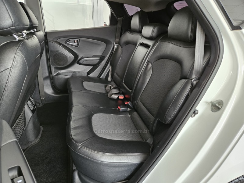 IX35 2.0 MPI 4X2 16V FLEX 4P AUTOMÁTICO - 2017 - TAPEJARA