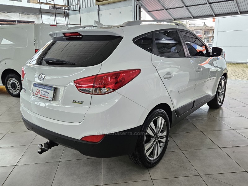 IX35 2.0 MPI 4X2 16V FLEX 4P AUTOMÁTICO - 2017 - TAPEJARA