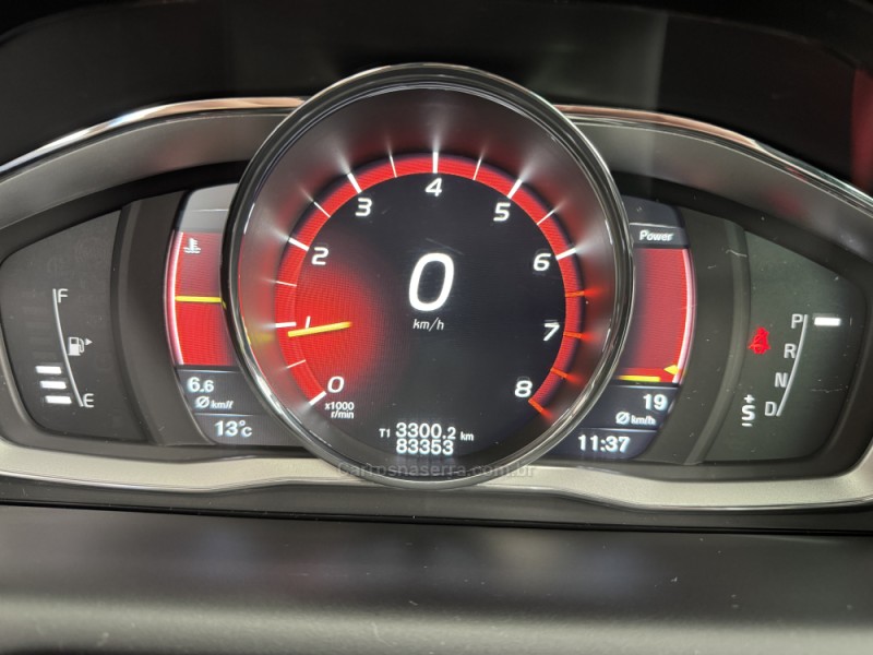 XC60 2.0 T5 MOMENTUM GASOLINA 4P AUTOMÁTICO - 2017 - CAXIAS DO SUL