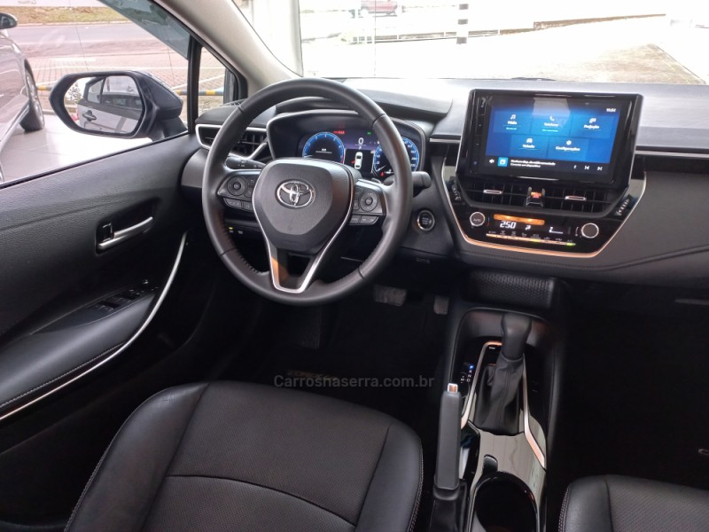 COROLLA 2.0 XEI 16V FLEX 4P AUTOMÁTICO - 2024 - TAQUARA