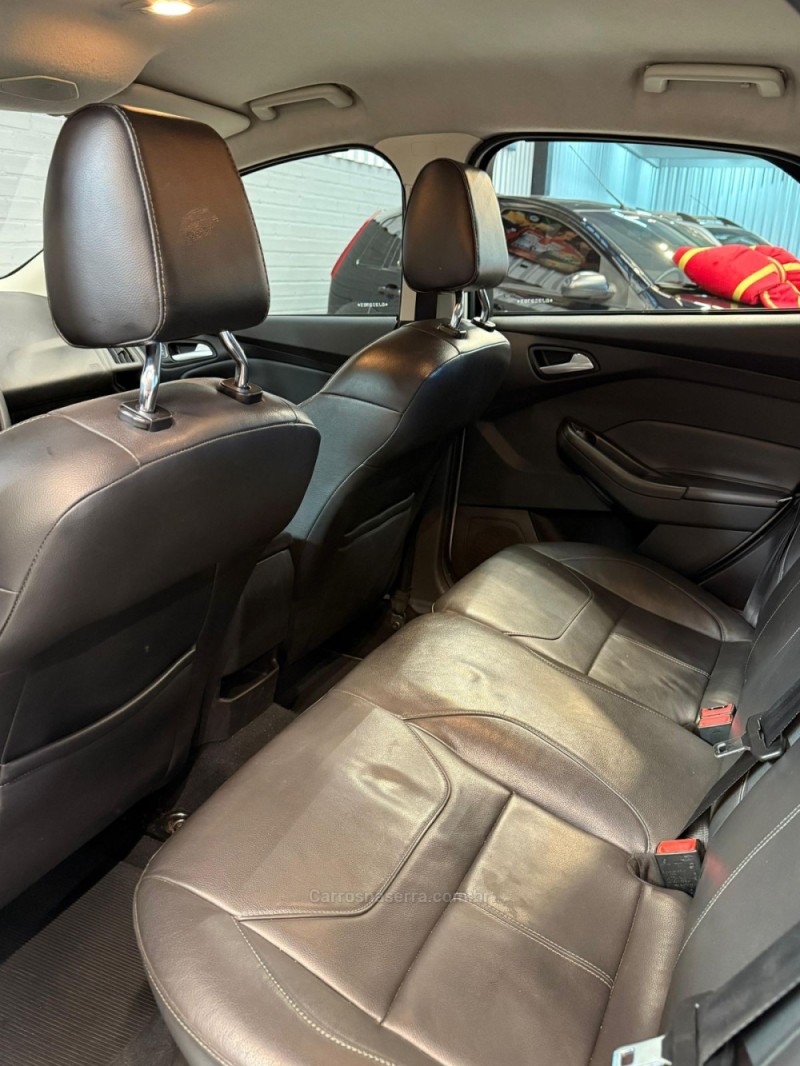 FOCUS 2.0 SE 16V FLEX 4P AUTOMÁTICO - 2016 - CAXIAS DO SUL