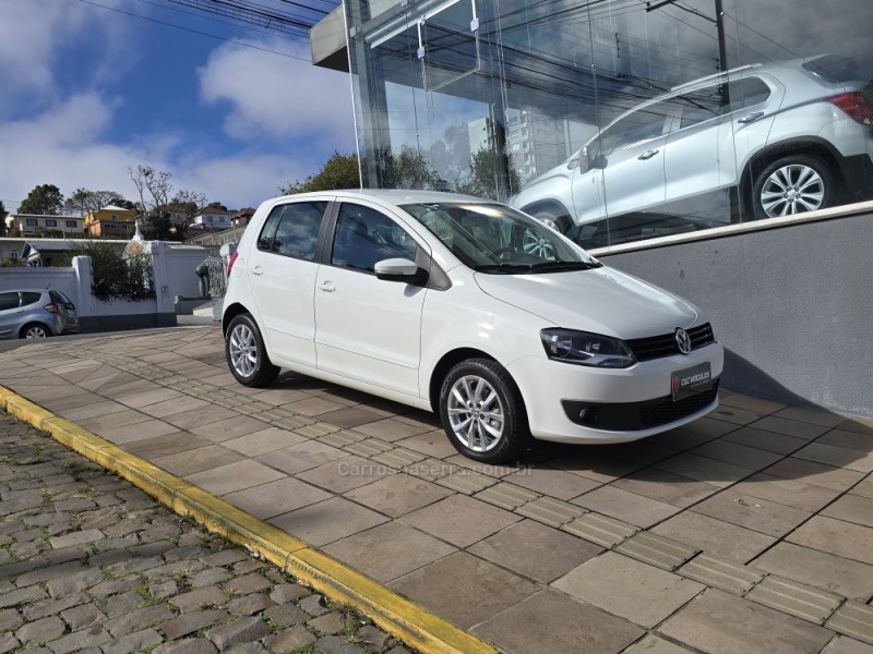 FOX 1.0 MI 8V FLEX 4P MANUAL - 2014 - BENTO GONçALVES