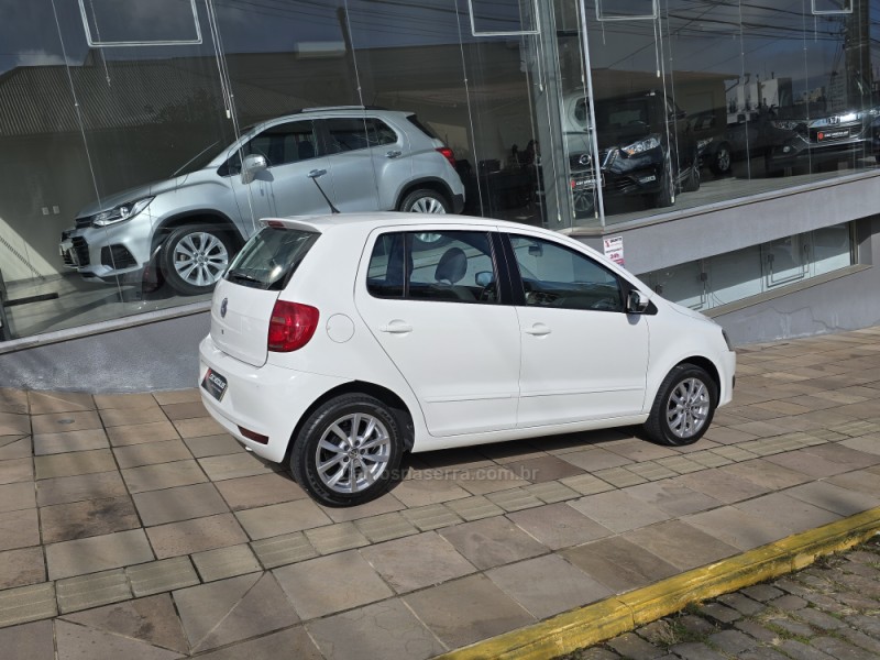 FOX 1.0 MI 8V FLEX 4P MANUAL - 2014 - BENTO GONçALVES