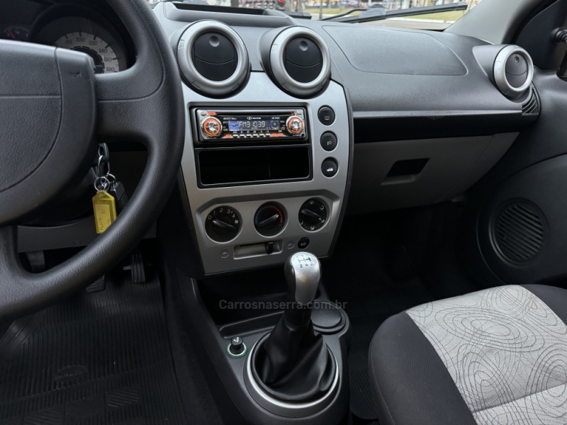FIESTA 1.6 MPI SEDAN 8V FLEX 4P MANUAL - 2010 - CASCA
