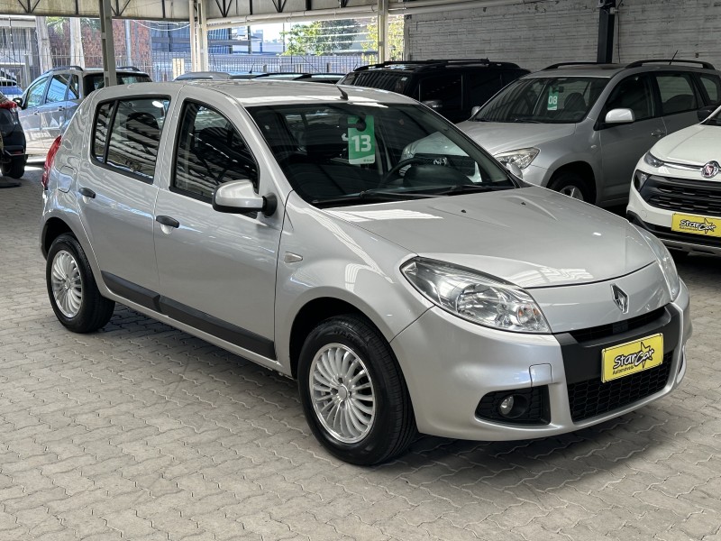 SANDERO 1.0 EXPRESSION 16V FLEX 4P MANUAL - 2013 - CAXIAS DO SUL