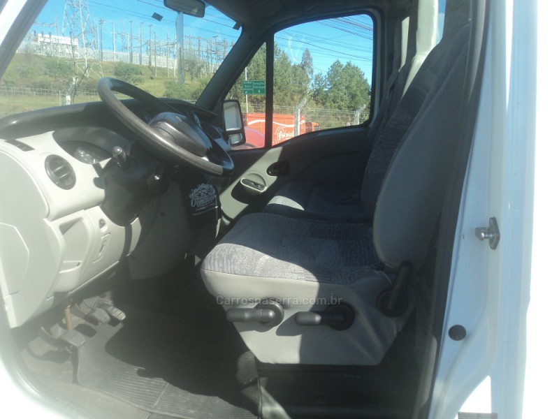 MASTER 2.5 DCI CHASSI CABINE L2H1 16V DIESEL 2P MANUAL - 2013 - FARROUPILHA