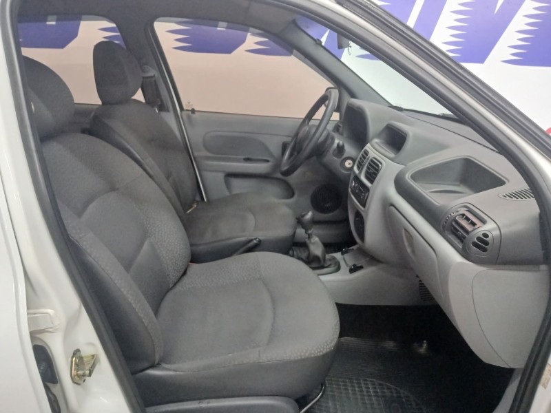 CLIO 1.0 AUTHENTIQUE 8V GASOLINA 4P MANUAL - 2007 - CAXIAS DO SUL