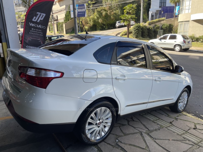GRAND SIENA 1.6 MPI ESSENCE SUBLIME 16V FLEX 4P MANUAL - 2015 - BENTO GONçALVES