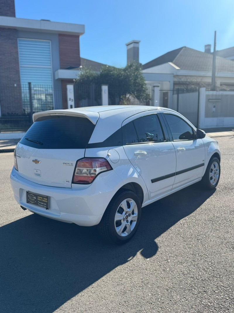 AGILE 1.4 MPFI LTZ 8V FLEX 4P MANUAL - 2011 - BENTO GONçALVES