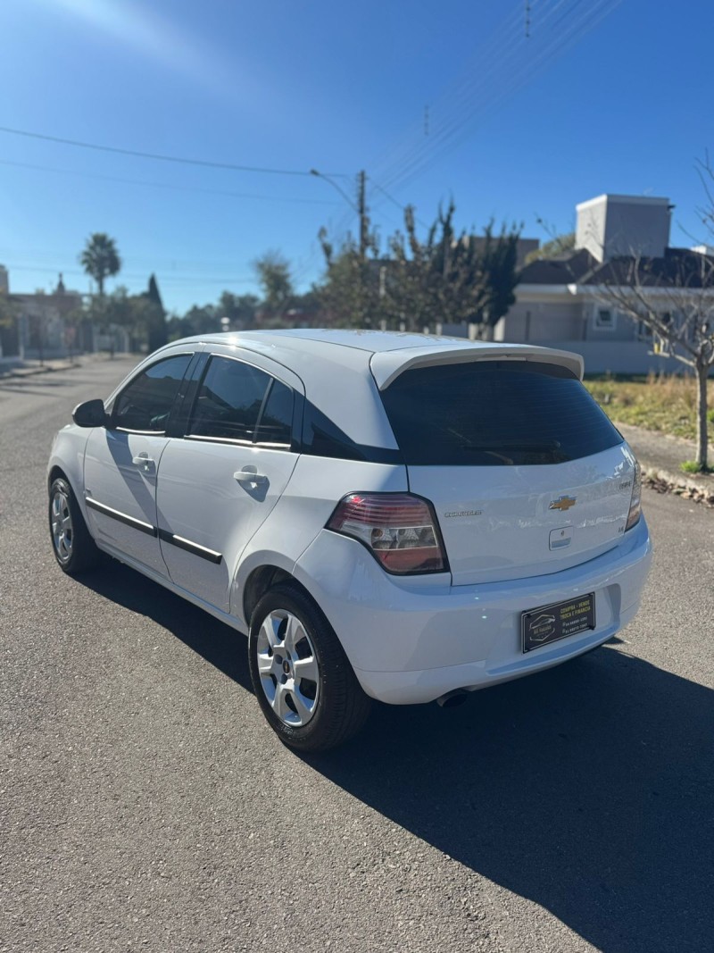 AGILE 1.4 MPFI LTZ 8V FLEX 4P MANUAL - 2011 - BENTO GONçALVES