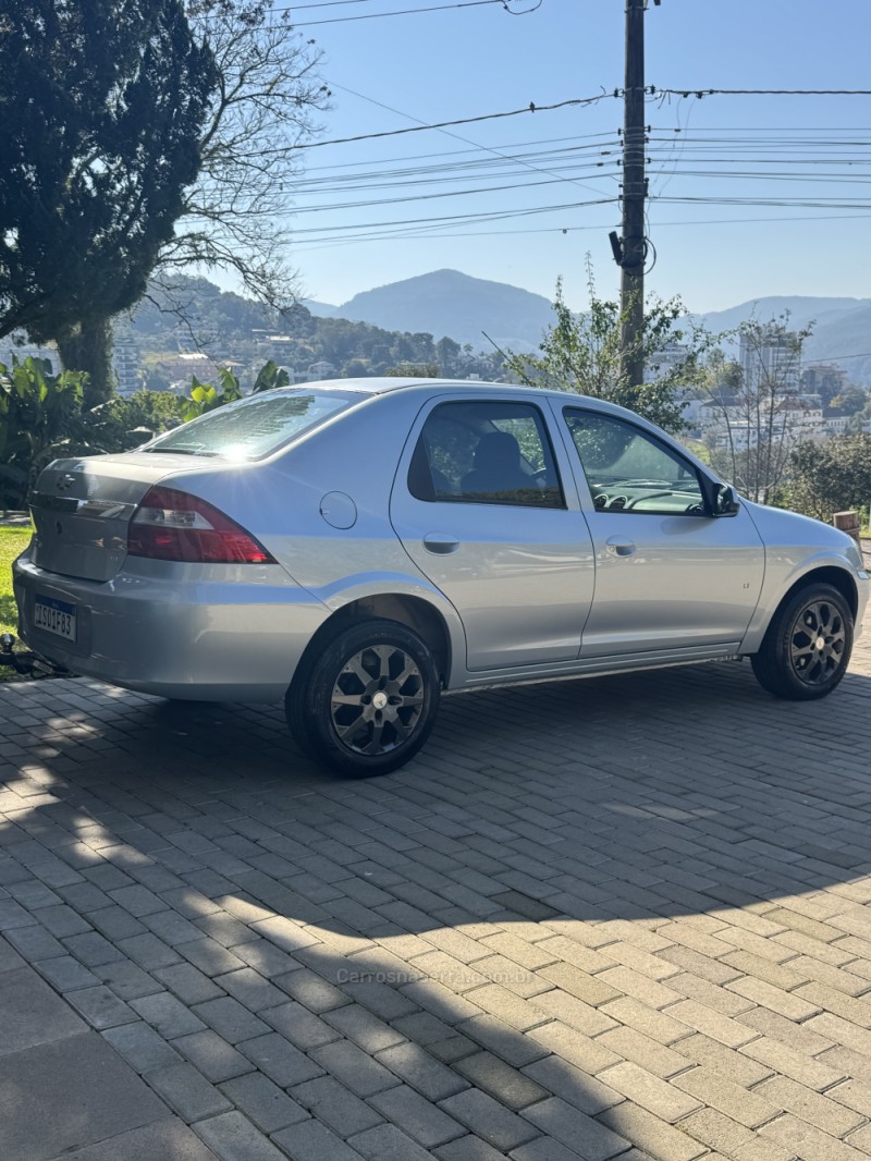 PRISMA 1.0 MPFI LT 8V FLEX 4P MANUAL - 2012 - ENCANTADO