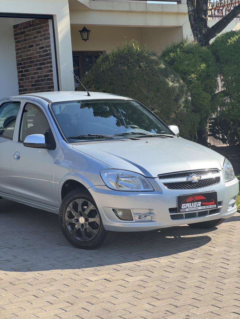 PRISMA 1.0 MPFI LT 8V FLEX 4P MANUAL