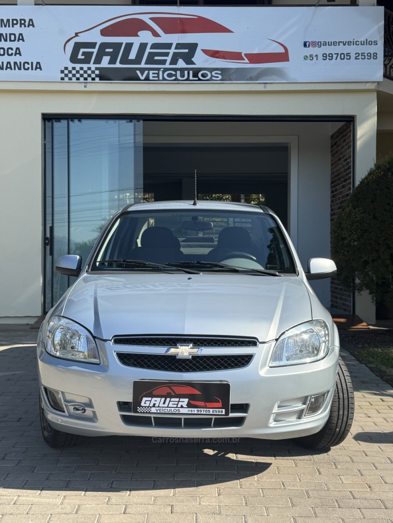 PRISMA 1.0 MPFI LT 8V FLEX 4P MANUAL - 2012 - ENCANTADO