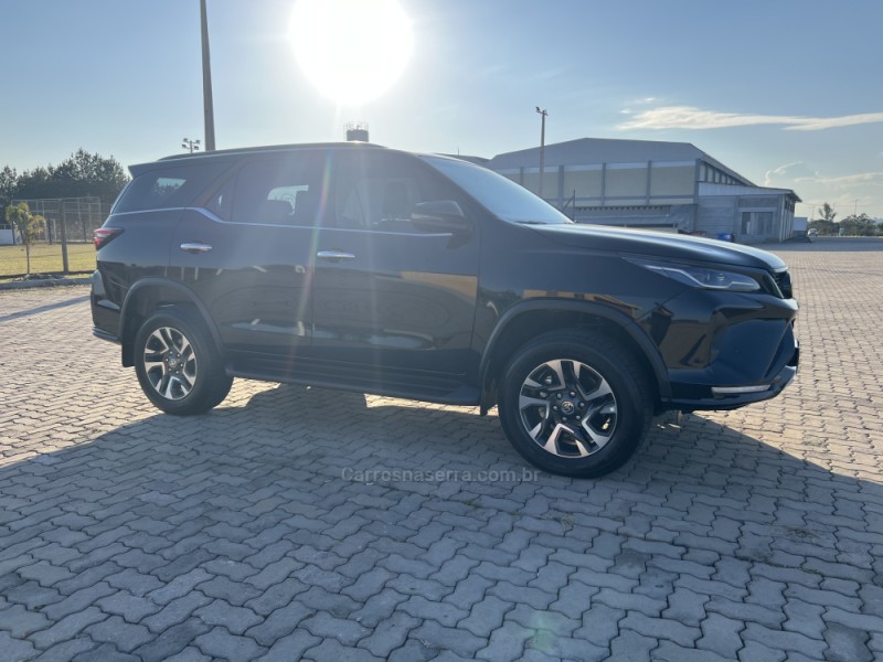 HILUX SW4 2.8 4X4 SRX PLATINUM TURBO DIESEL 4P AUTOMÁTICO - 2025 - ANTôNIO PRADO
