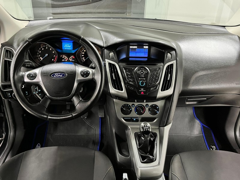 FOCUS 1.6 SE PLUS 16V FLEX 4P MANUAL - 2014 - BENTO GONçALVES